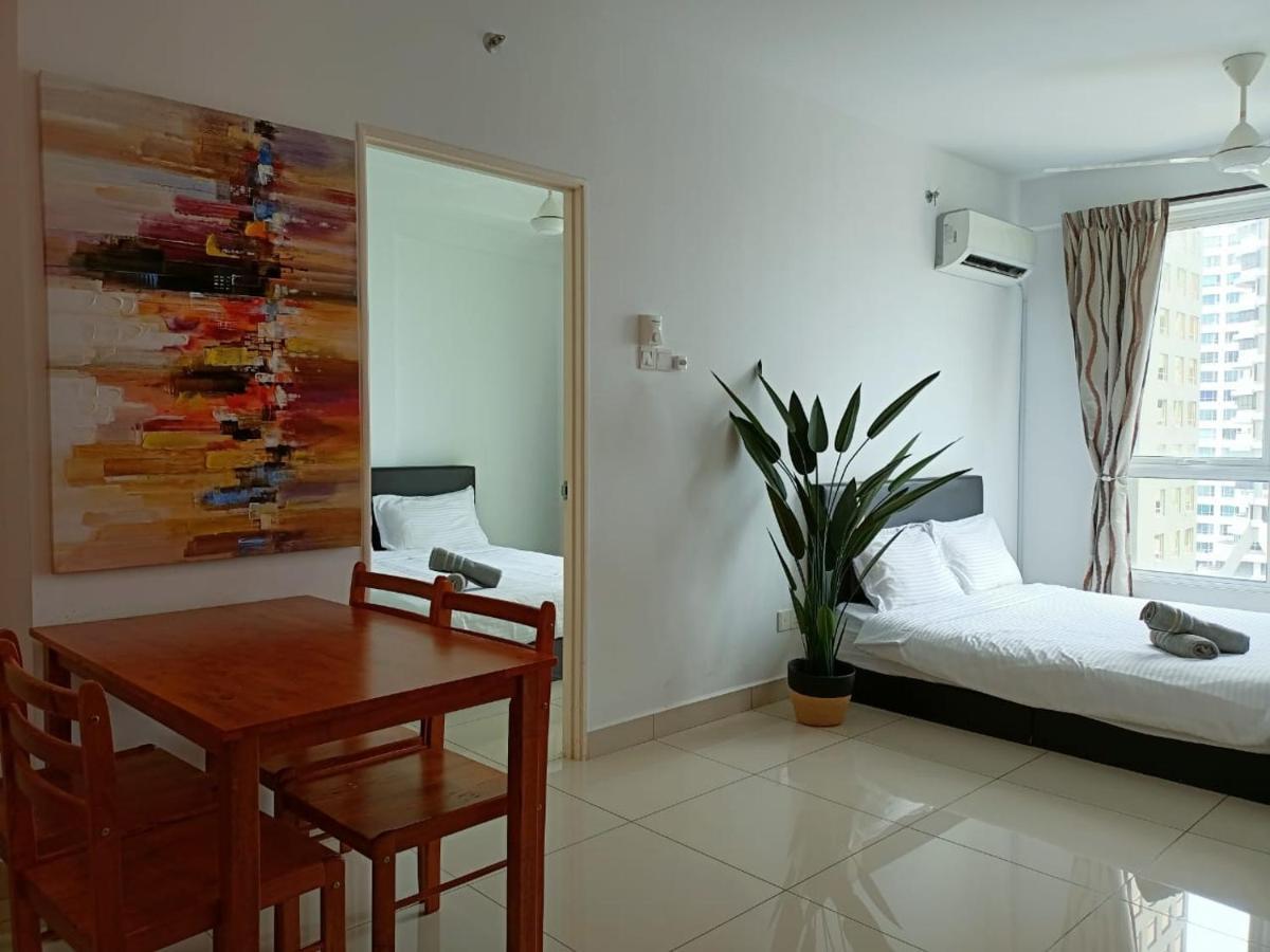 Family Suites At Mansion One By Maj George Town Exteriér fotografie