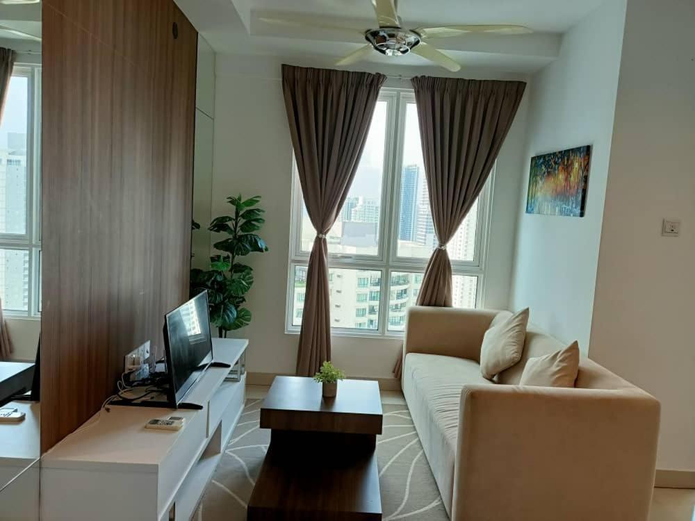 Family Suites At Mansion One By Maj George Town Exteriér fotografie