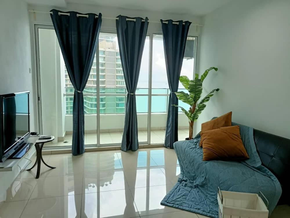 Family Suites At Mansion One By Maj George Town Exteriér fotografie