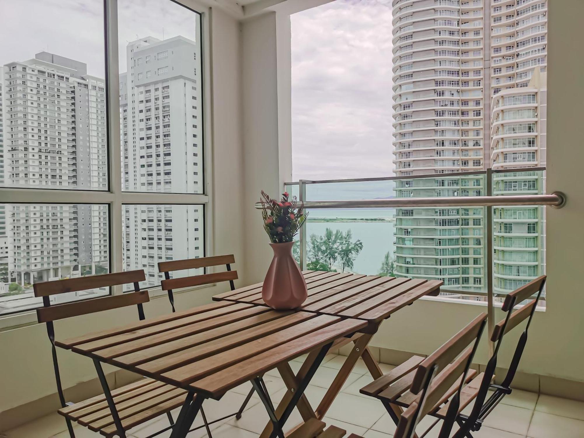 Family Suites At Mansion One By Maj George Town Exteriér fotografie