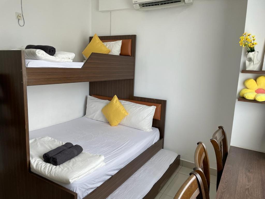 Family Suites At Mansion One By Maj George Town Exteriér fotografie